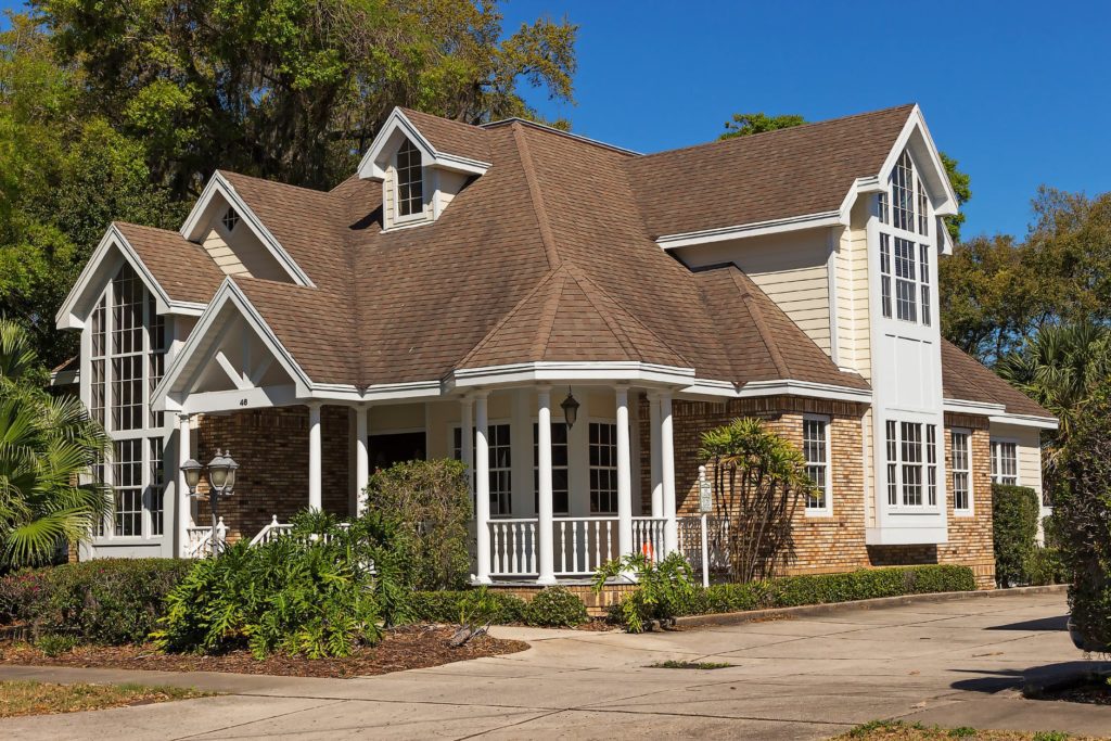 how to select a new roof for your home